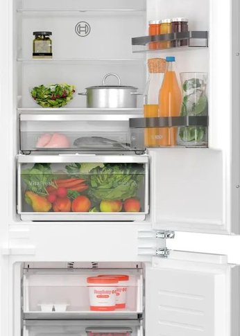 Холодильник встраиваемый Bosch KIN96VFD0 2-хкамерн. белый