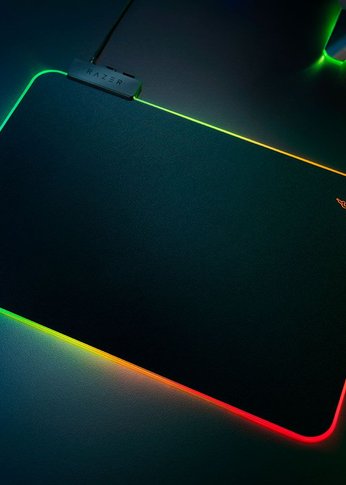 Игровой коврик для мыши Razer Firefly V2 - Hard Surface Mouse Mat with Chroma - FRML Packaging 355x255x3мм черный (RZ02-03020100-R3M1)