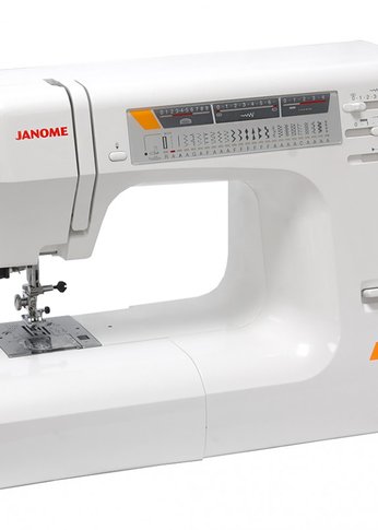 Швейная машина Janome 7524E